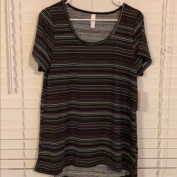 Lularoe Classic T - Picture 1 of 3